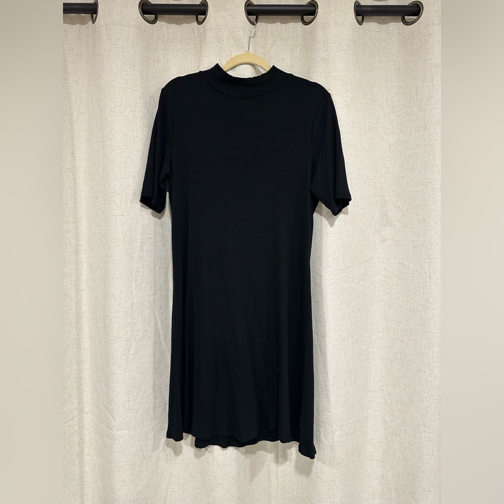 GAP Ribbed Black Dress